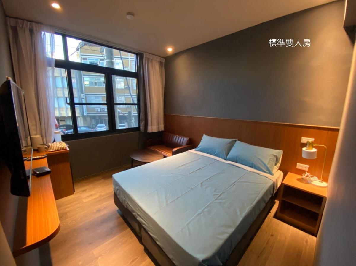 טאינאן 良文旅2館ryou Hotel Vintage - II מראה חיצוני תמונה