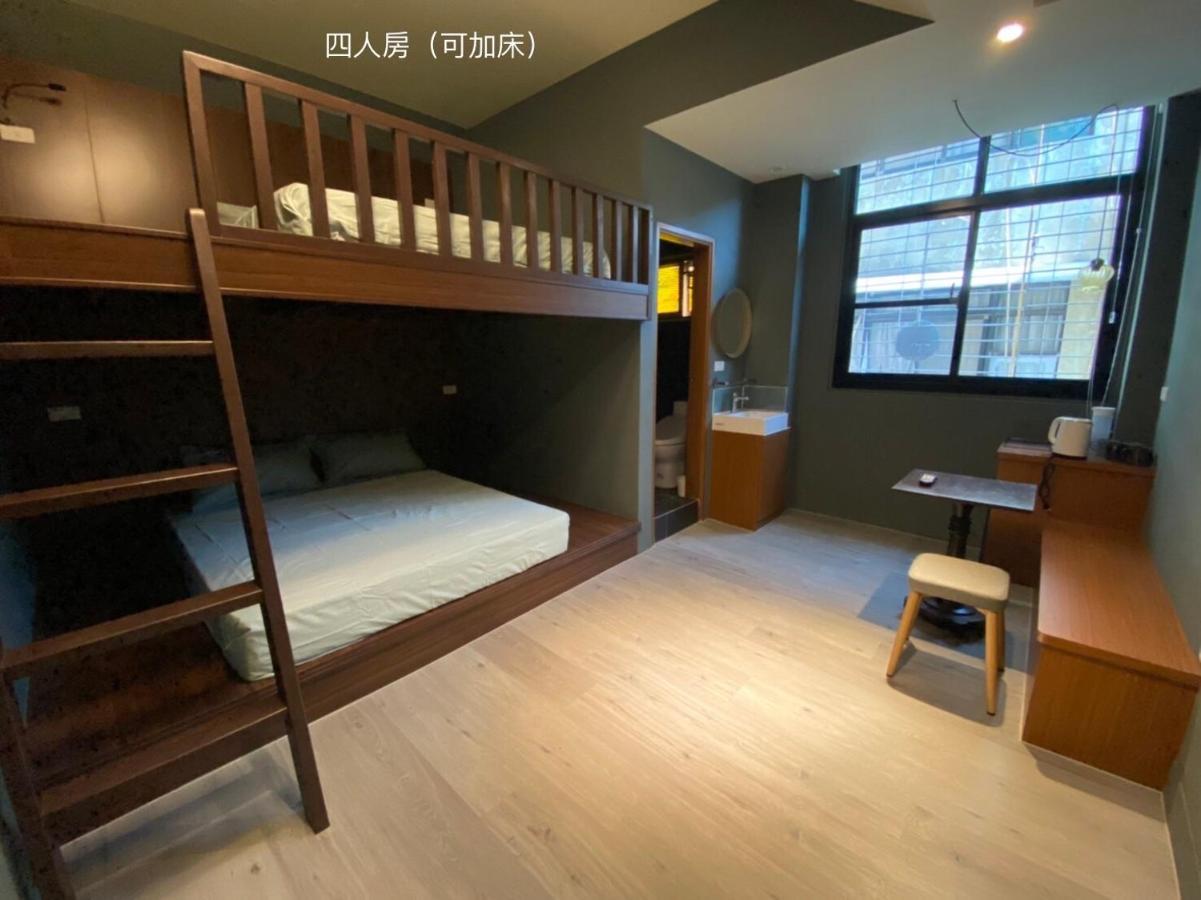 טאינאן 良文旅2館ryou Hotel Vintage - II מראה חיצוני תמונה