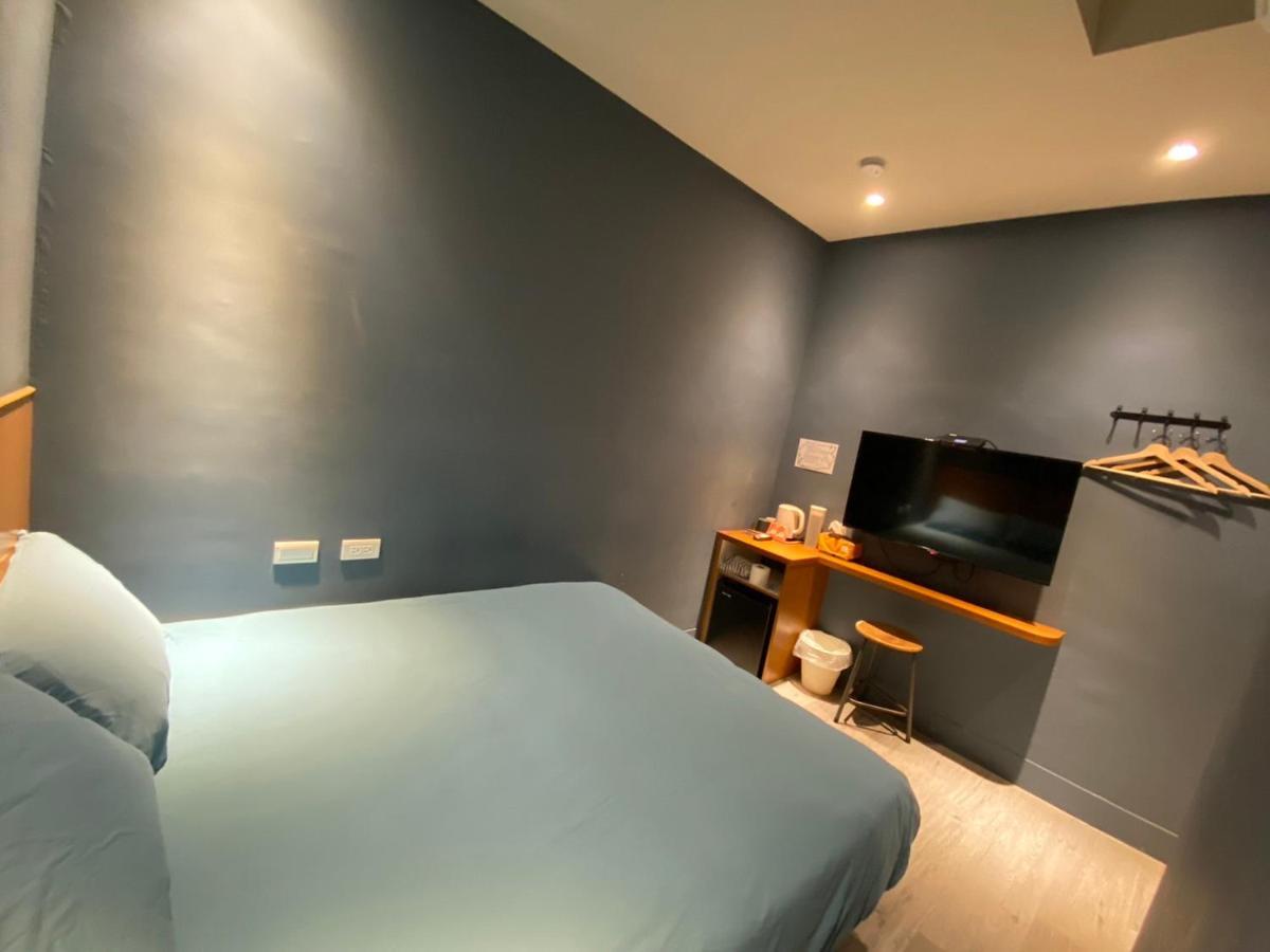 טאינאן 良文旅2館ryou Hotel Vintage - II מראה חיצוני תמונה