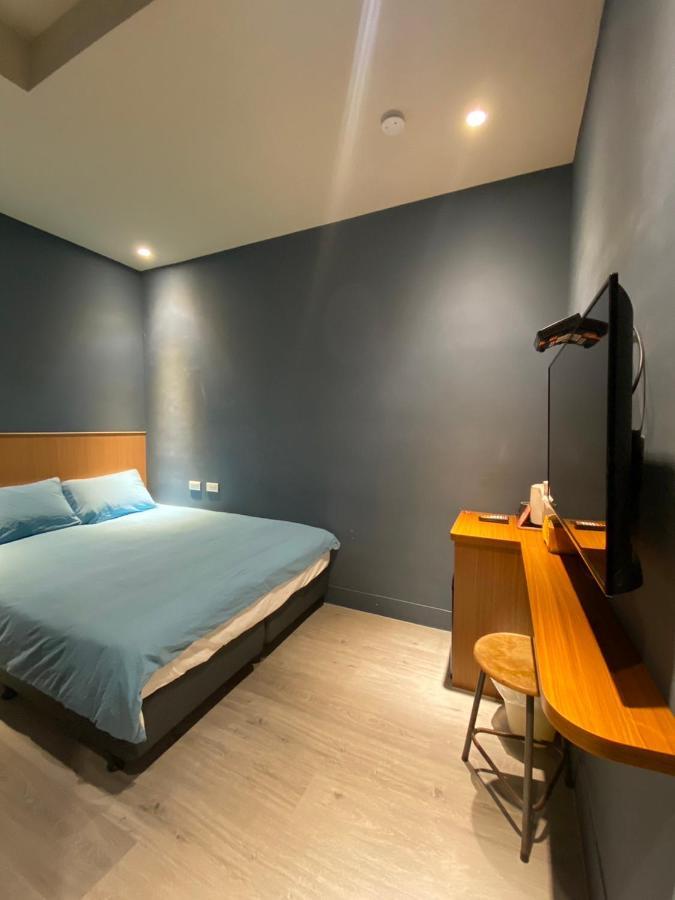 טאינאן 良文旅2館ryou Hotel Vintage - II מראה חיצוני תמונה